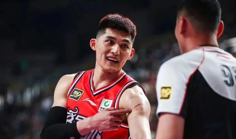 艾尚娱乐官方入口-离谱！纽约尼克斯再遭质疑备战欧篮联赛后金州勇士调整名单以备法甲，今晨广东宏远刷新队史纪录的简单介绍